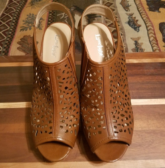 Brown wedges - Picture 1 of 5
